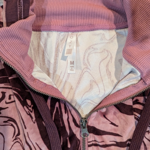 Lularoe M Cozy Velour Bethany Zip-up - Picture 2 of 4